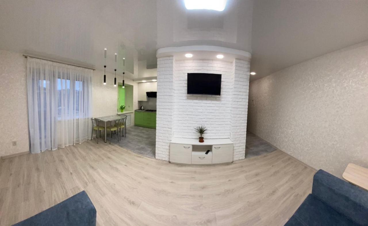 Suite Mira Avenue Center Двухкомнатная Квартира В Центре Возле Тц Цум Tjernihiv Exteriör bild