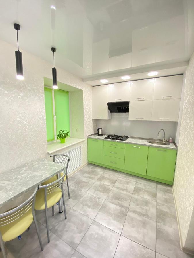 Suite Mira Avenue Center Двухкомнатная Квартира В Центре Возле Тц Цум Tjernihiv Exteriör bild